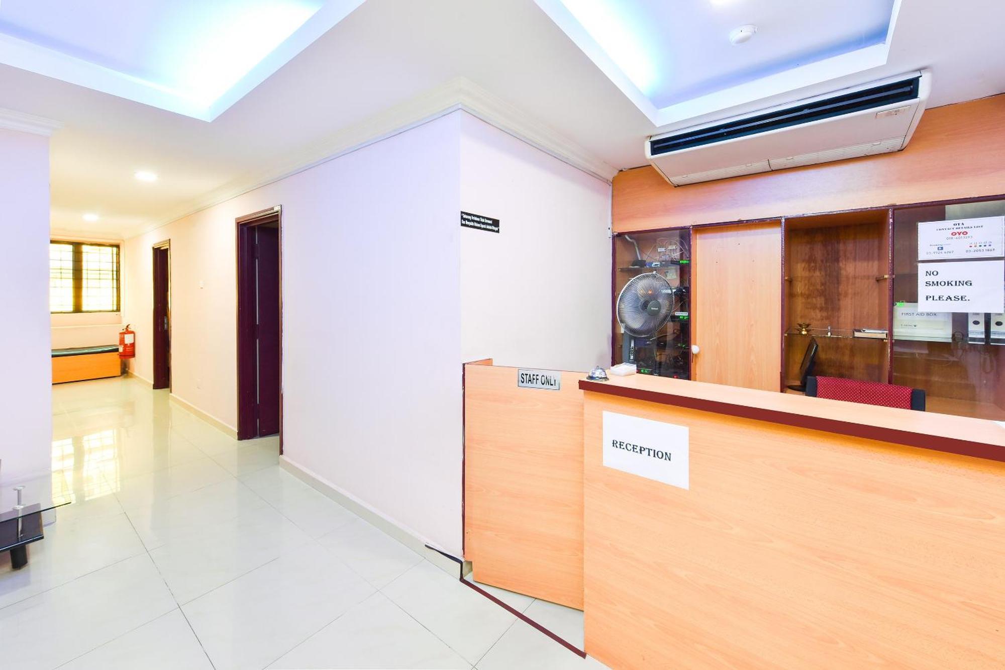 Super Oyo 90562 J Hotel Pj Petaling Jaya Ngoại thất bức ảnh