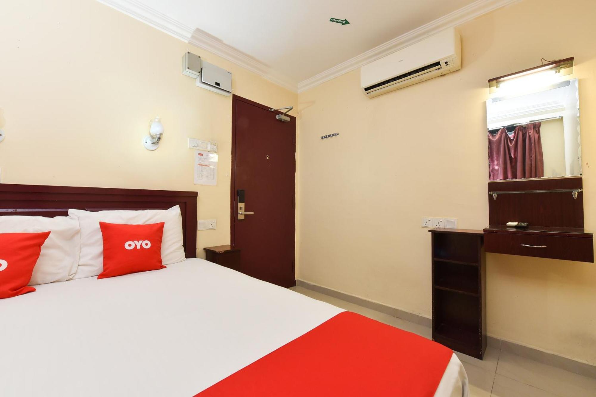 Super Oyo 90562 J Hotel Pj Petaling Jaya Ngoại thất bức ảnh