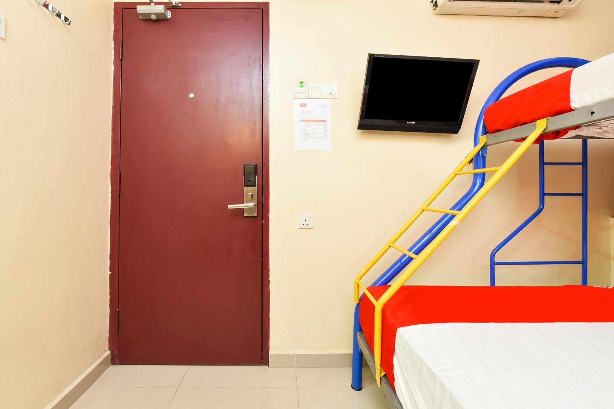 Super Oyo 90562 J Hotel Pj Petaling Jaya Ngoại thất bức ảnh